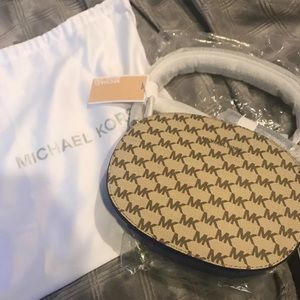 michael kors purse